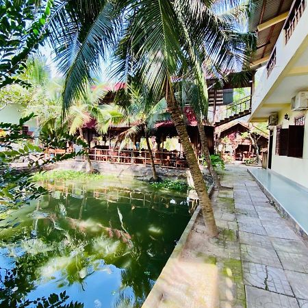 Готель Khach San Sao Mai Ben Tre Екстер'єр фото
